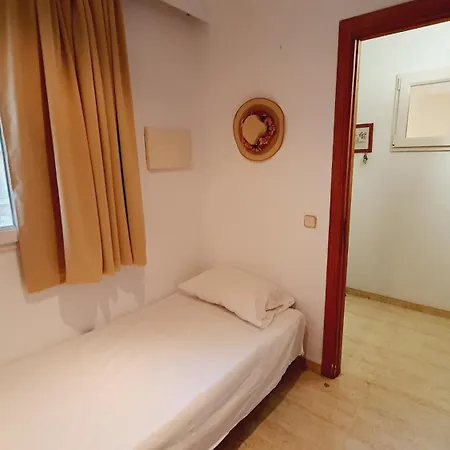Mamaconchi Bnb4people, Host Inside *
