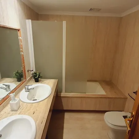 Mamaconchi Bnb4people, Host Inside Holiday home *